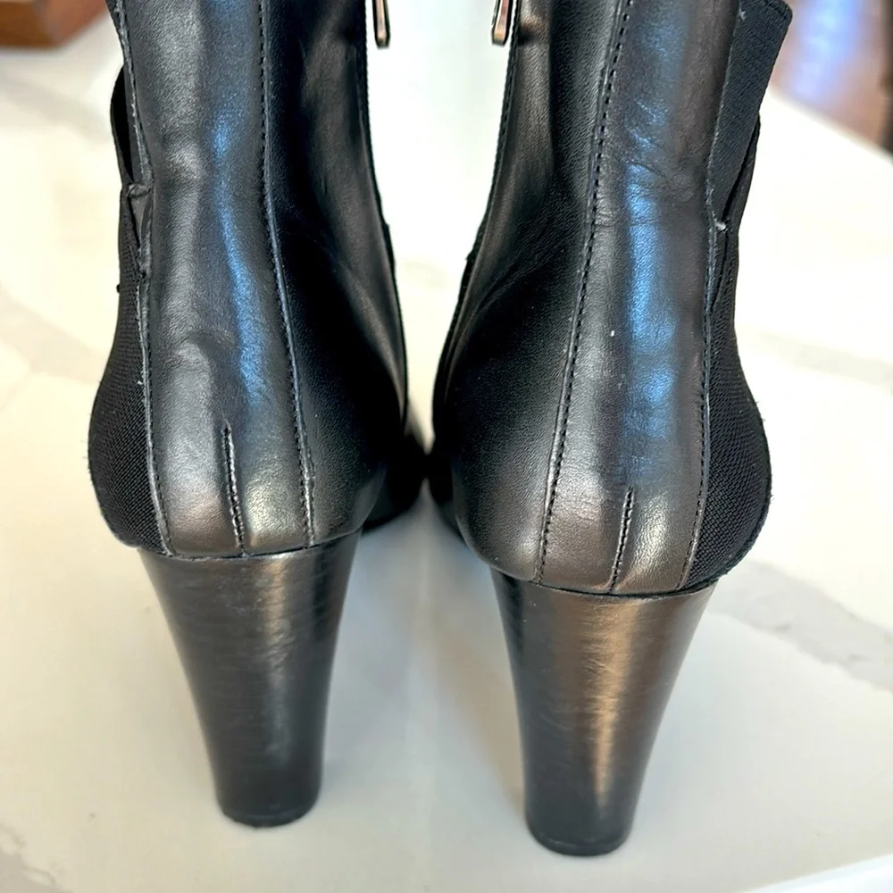 Adrienne Vittadini Booties - Picture 3 of 4